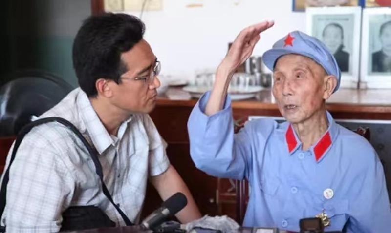 包含骂人时电报员的声音的词条