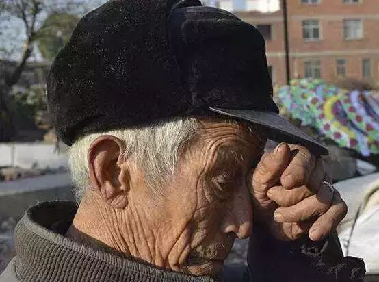电报员周大爷是作者什么人的简单介绍
