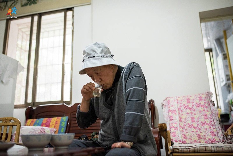 电报员周大爷百度号-电报员周大爷搞笑视频