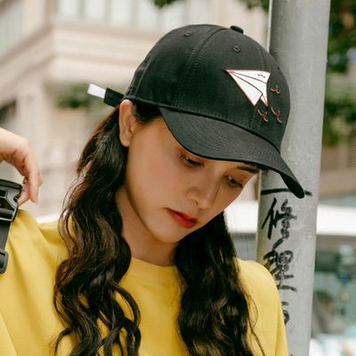纸飞机logo的帽子-纸飞机标志的衣服是什么牌子