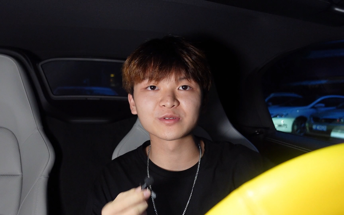 包含口吐芬芳电报员背景音乐的词条
