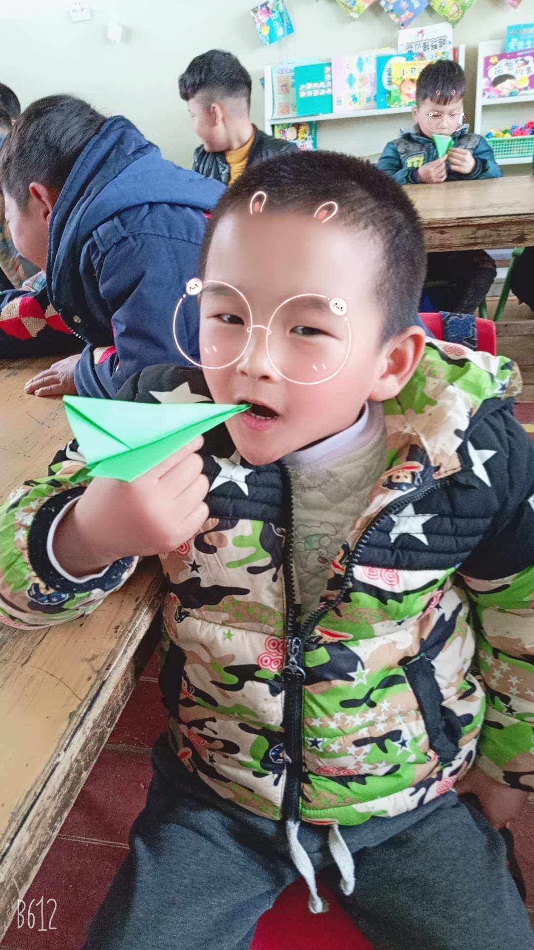 你给我纸飞机-你折的纸飞机是什么歌
