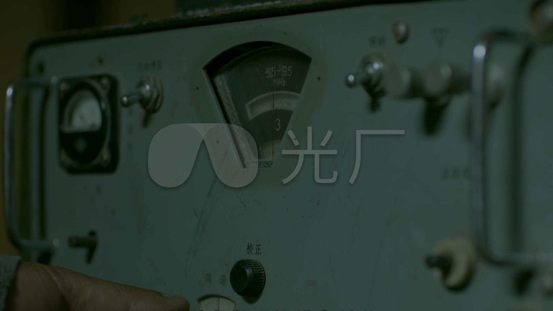 耳朵里有发电报的声音-耳朵里跟发电报似的是怎么回事