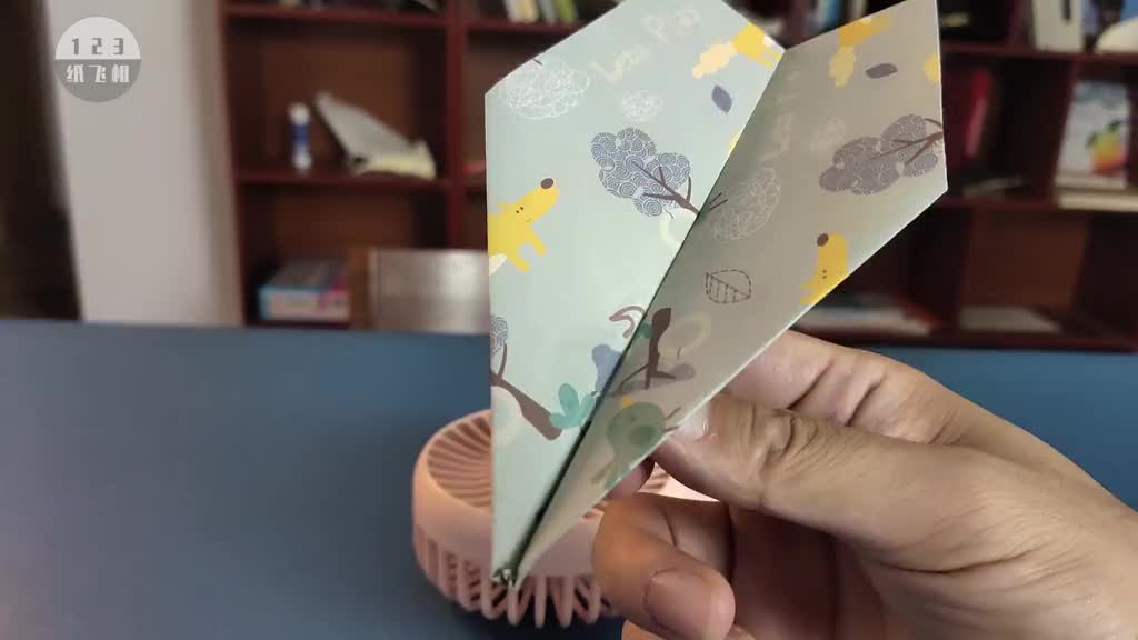 纸飞机怎么转中文-纸飞机怎么转换成中文版?