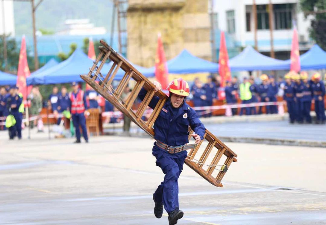 扛梯子的技巧_扛梯子的技巧和方法
