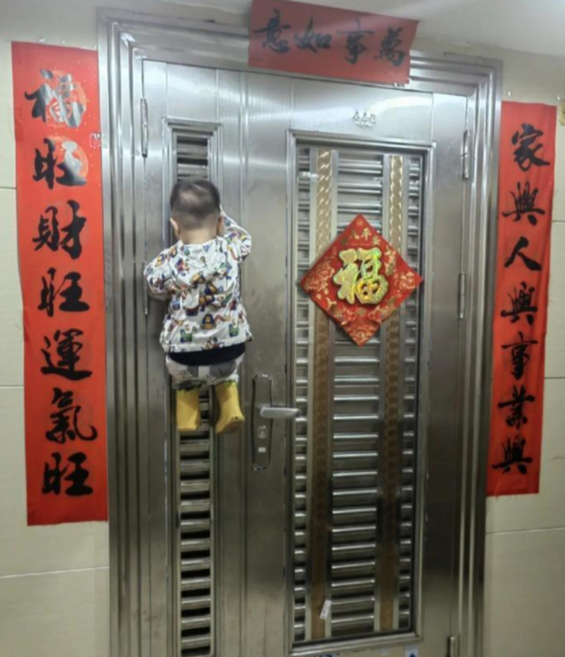 借梯子有什么讲究_中国古代寓言借梯子的寓意是什么