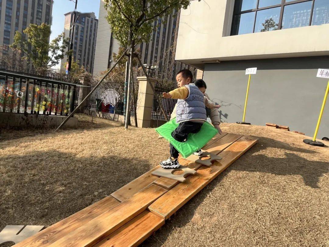安吉游戏梯子玩法和规则图片的简单介绍
