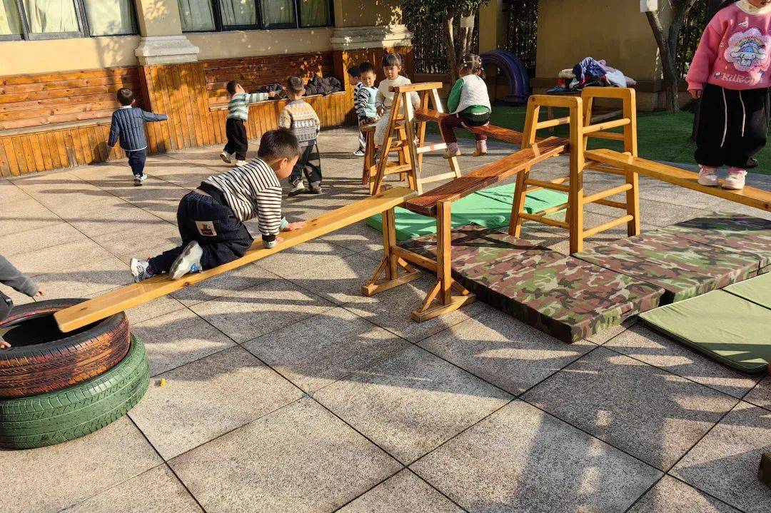 安吉游戏梯子玩法和规则图片的简单介绍