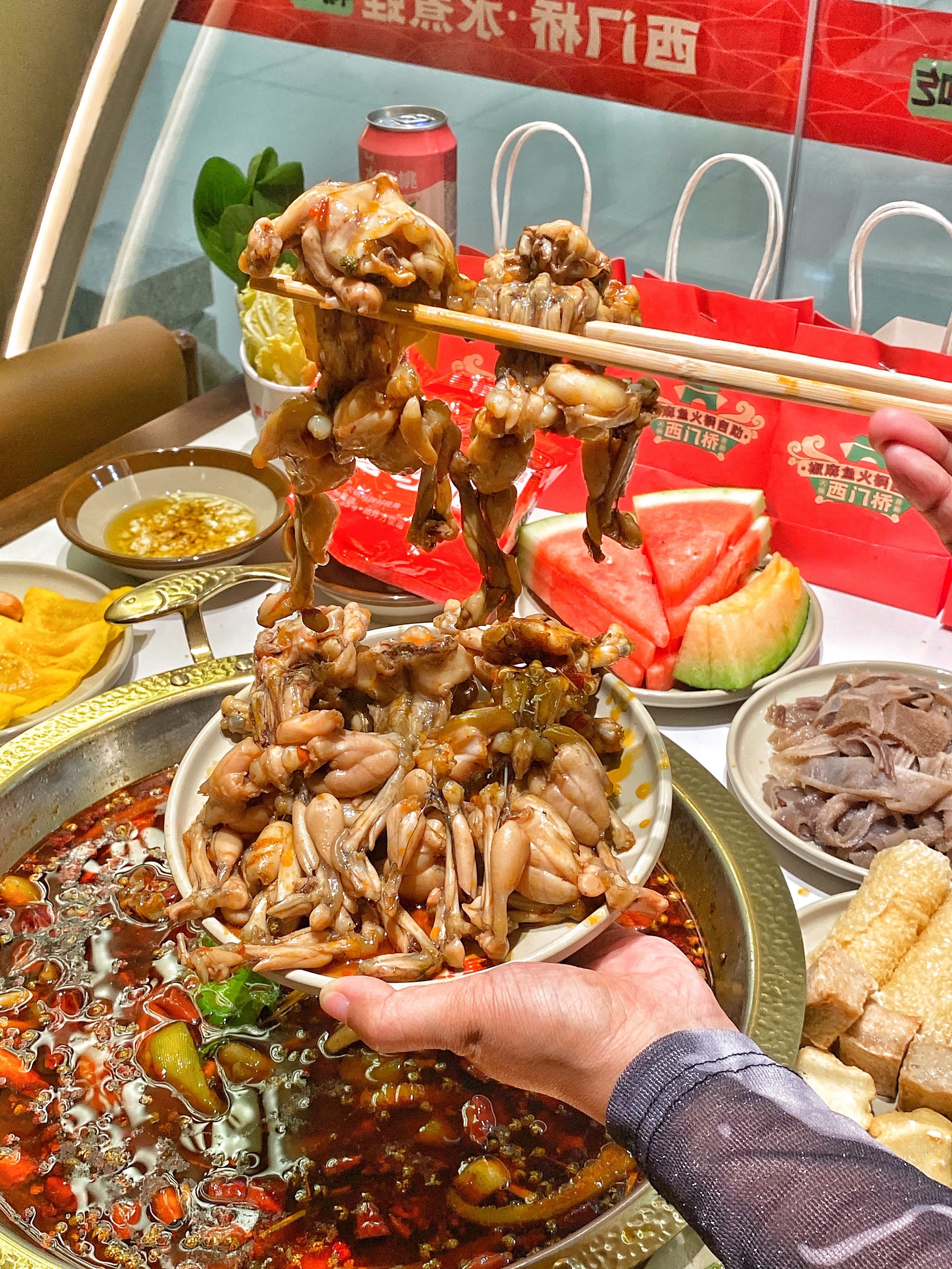 鱼头三四码最佳数字_鱼头三寸,鱼身三头一尾